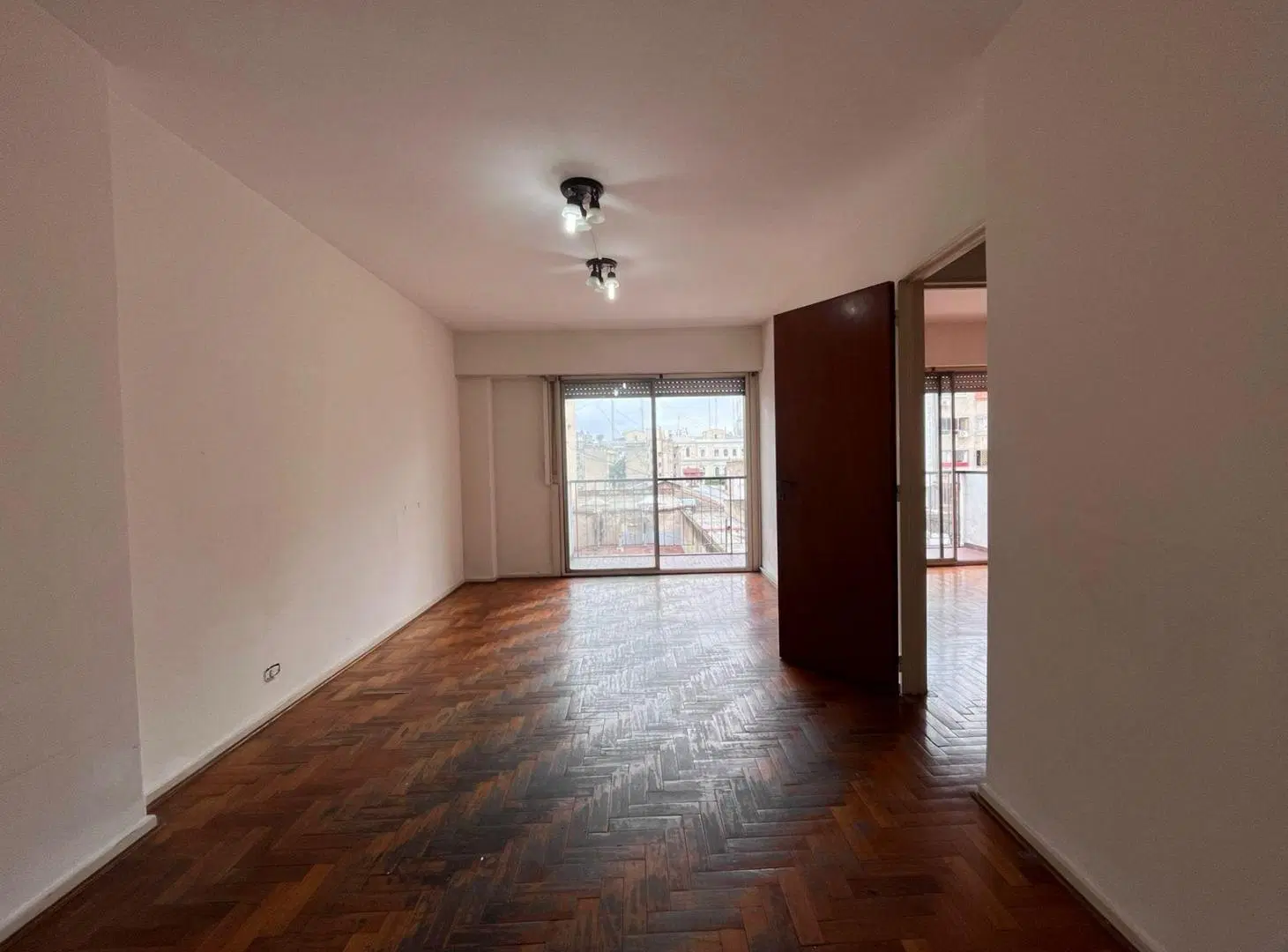 Venta Departamento 3 ambientes con balcon Super Luminoso 3