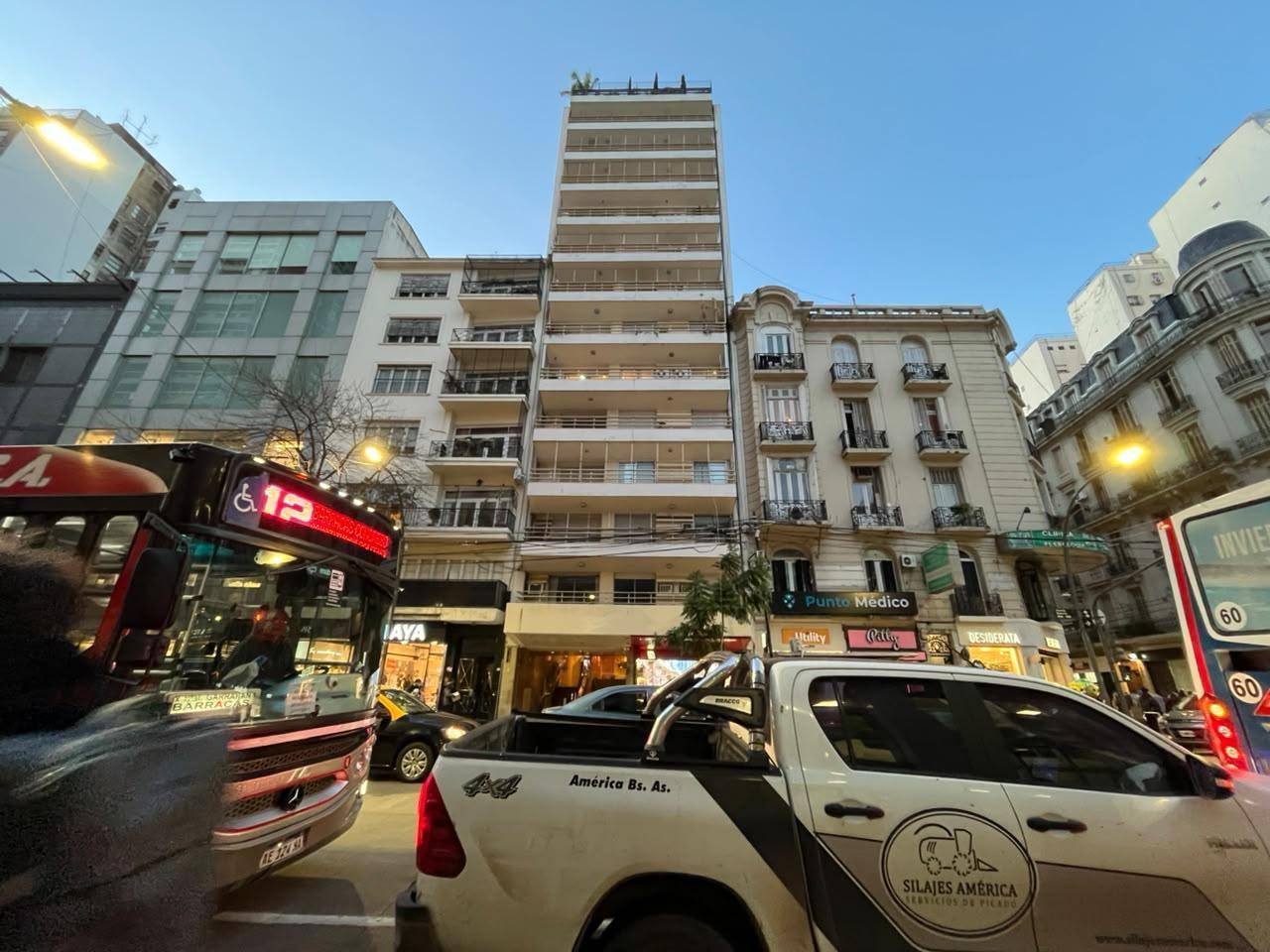 Venta departamento 3 ambientes en Recoleta con cochera