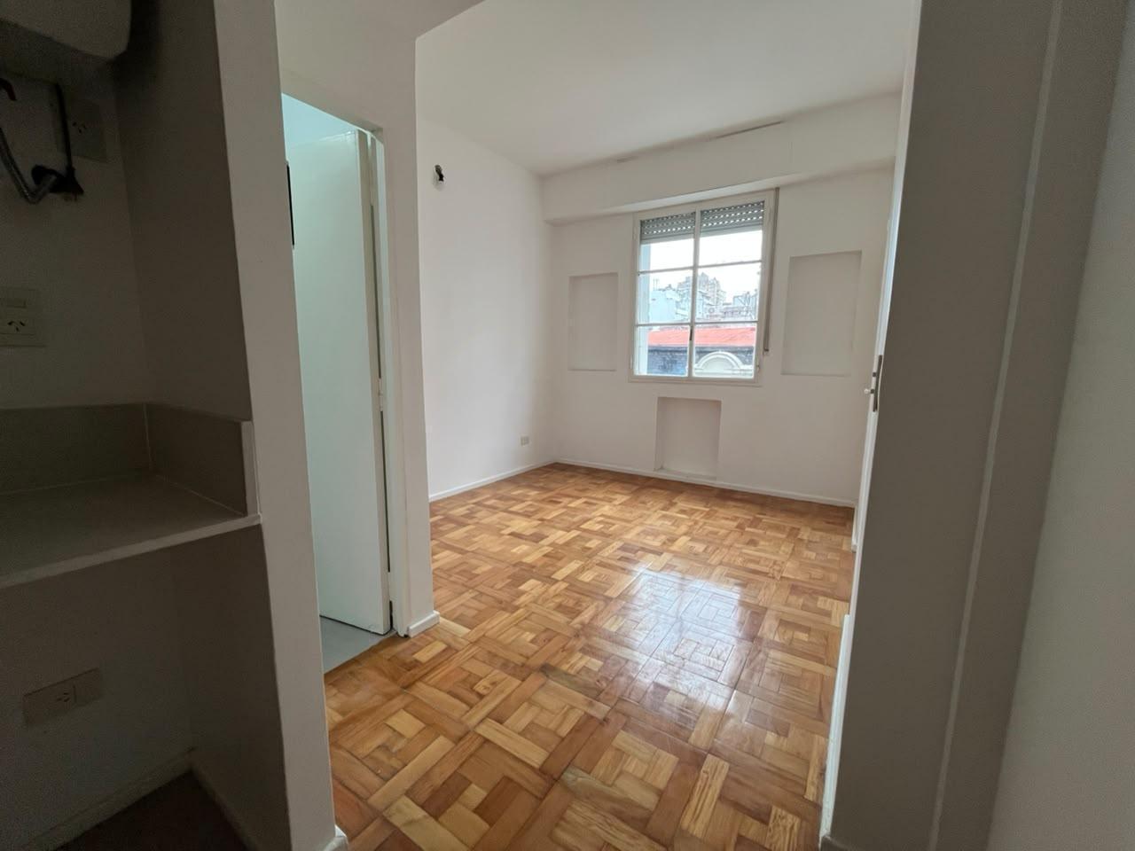 Foto de Departamento Monoambiente en Venta en Recoleta, imagen 1