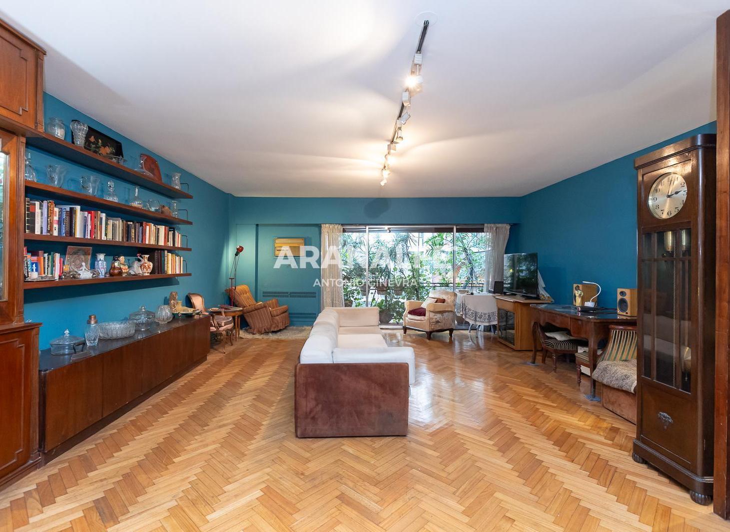 Foto de Venta departamento en Recoleta 5 ambientes con balcon al frente, imagen 1