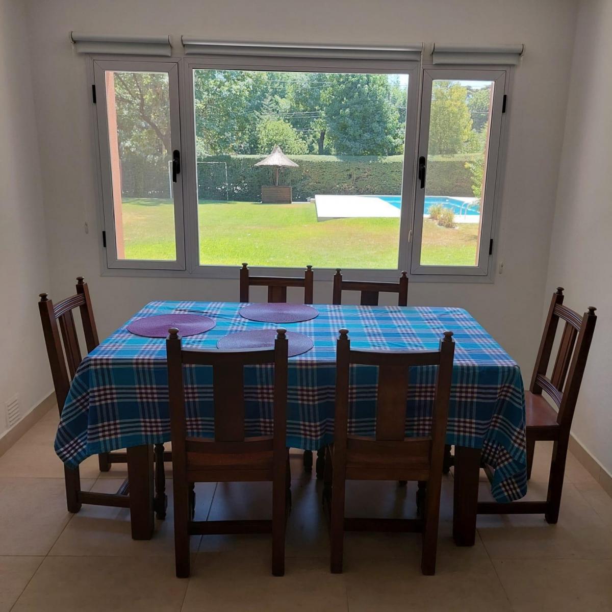 Casa 3 ambientes, en venta, Villa Udaondo /Parque Leloir.