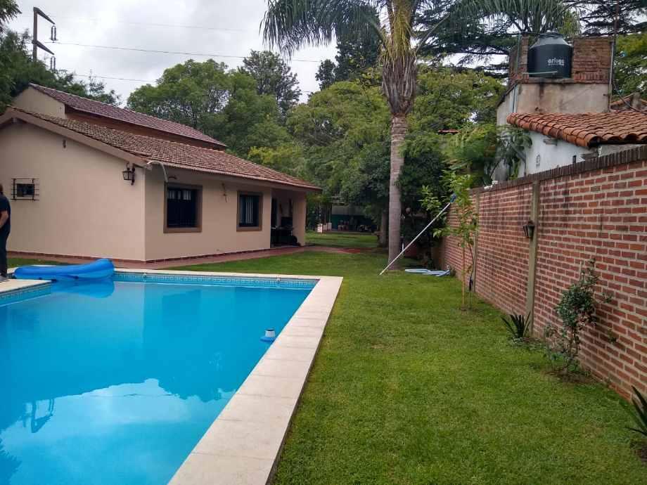 Foto de Chalet en Venta en Villa Udaondo, imagen 3