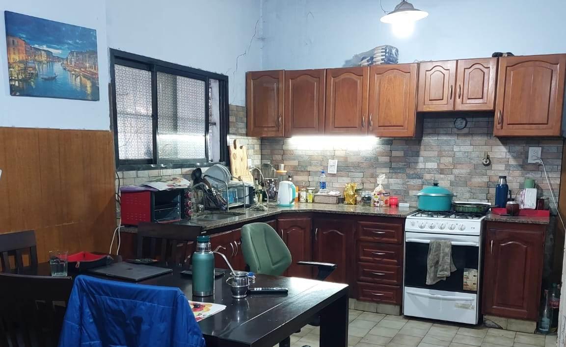 Foto de Chalet 3 ambientes, en venta, para reciclar, Villa Udaondo., imagen 3