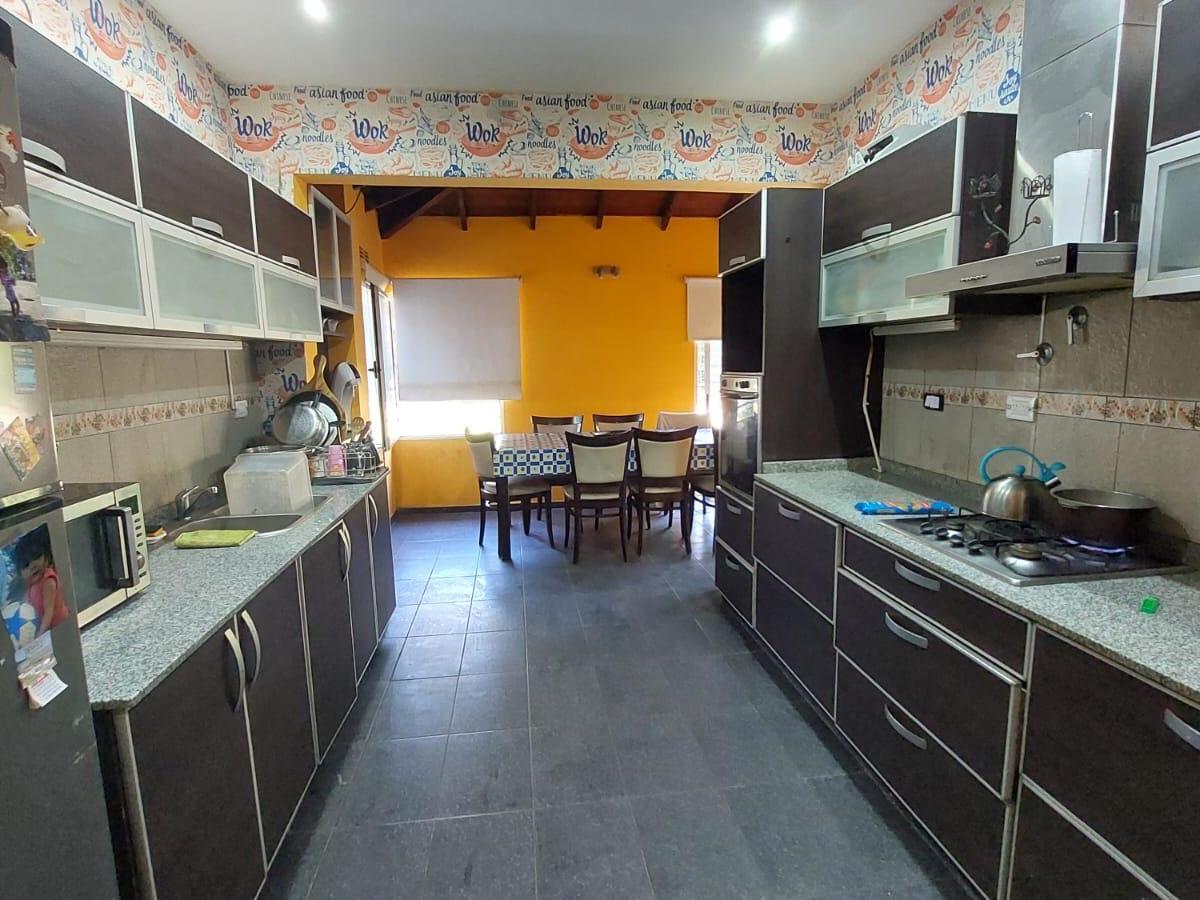 Foto de Casa 4 ambientes, en venta, Parque Leloir / Villa Udaondo, imagen 2
