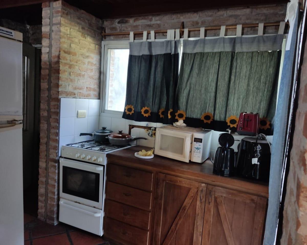 Casa 4 ambientes en venta, Villa Udaondo - Parque Leloir