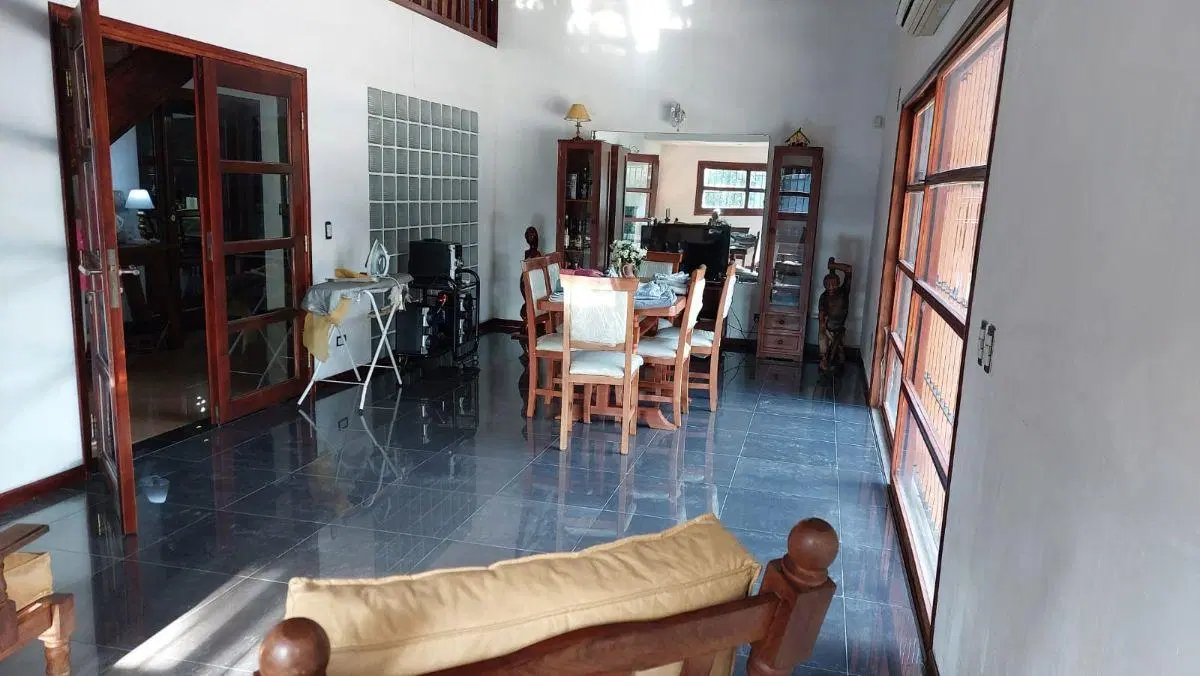 Chalet en venta, 5 ambientes, 1515 m2 de lote, Parque Leloir 3