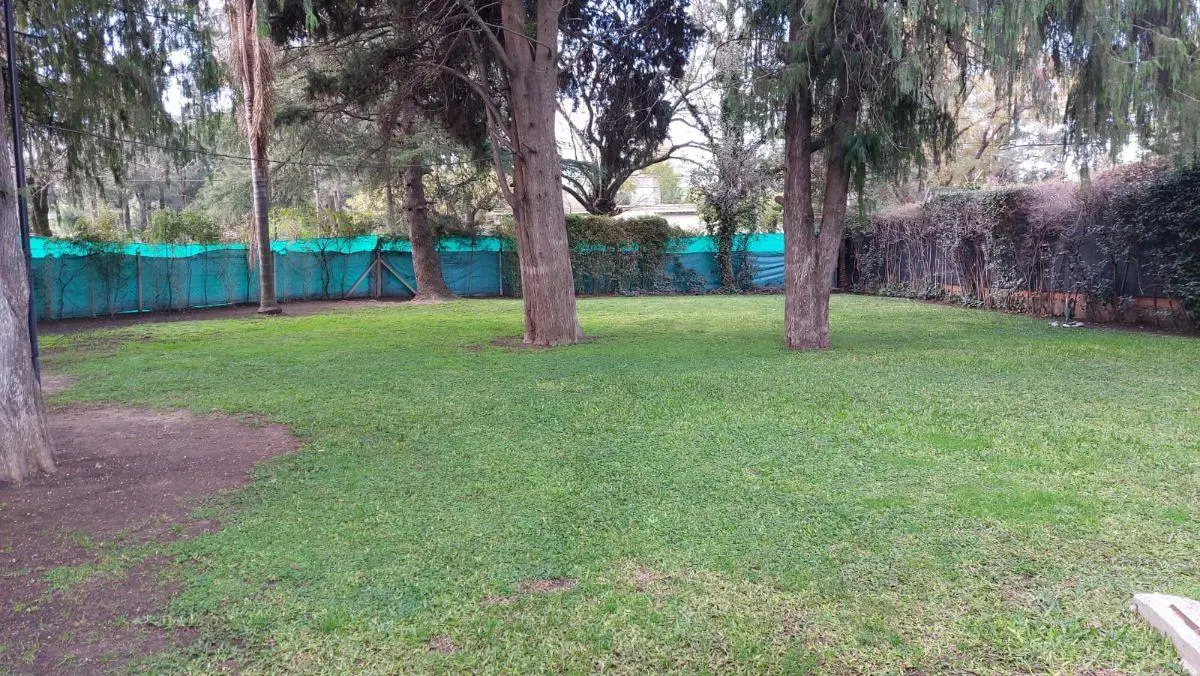 Chalet en venta, 5 ambientes, 1515 m2 de lote, Parque Leloir 5