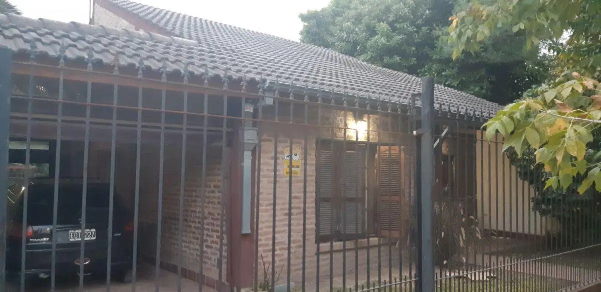 Chalet 4 ambientes, en venta ,Villa Udaondo / Parque Leloir 1