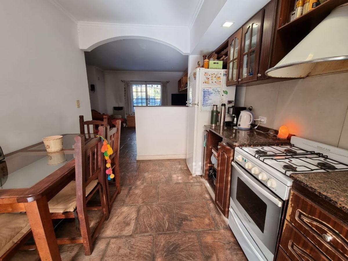 Foto de Casa en venta Villa Udaondo, 4 ambientes, imagen 5