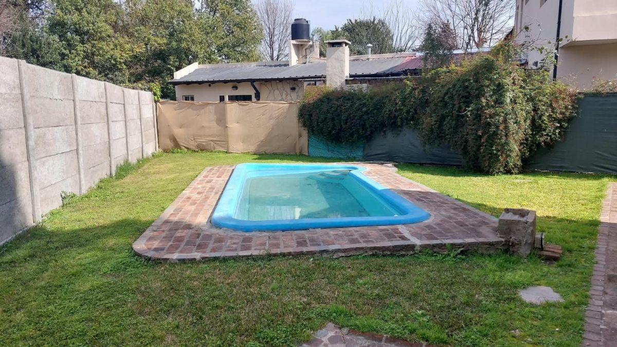 Foto de Chalet con piscina, 3 ambientes en alquiler, Villa Udaondo, Ituzaingó, imagen 3