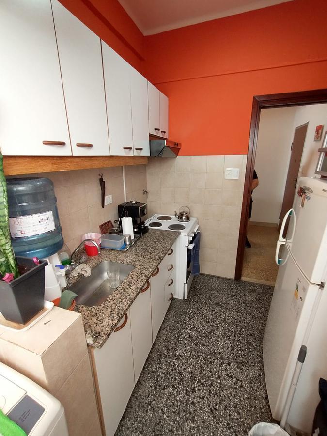 DEPARTAMENTO VENTA TRES AMBIENTES HIPOLITO YRIGOYEN 4243 (LANUS)