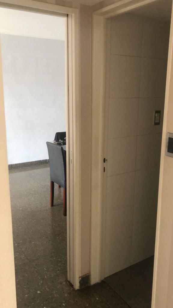 Departamento de 4 Ambientes Venta en Sitio de Montevideo 53 7°d (Lanus) 4