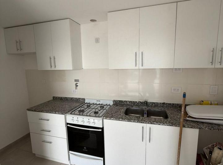 DEPARTAMENTO 4 AMBIENTES VENTA EN Moreno 406 5° (LANUS OESTE) 5