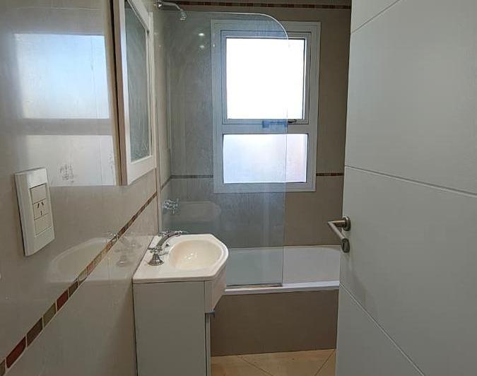 DEPARTAMENTO VENTA 2 AMBIENTES QUINTANA 247 4°B  C/ COCHERA (LANUS OESTE) 5