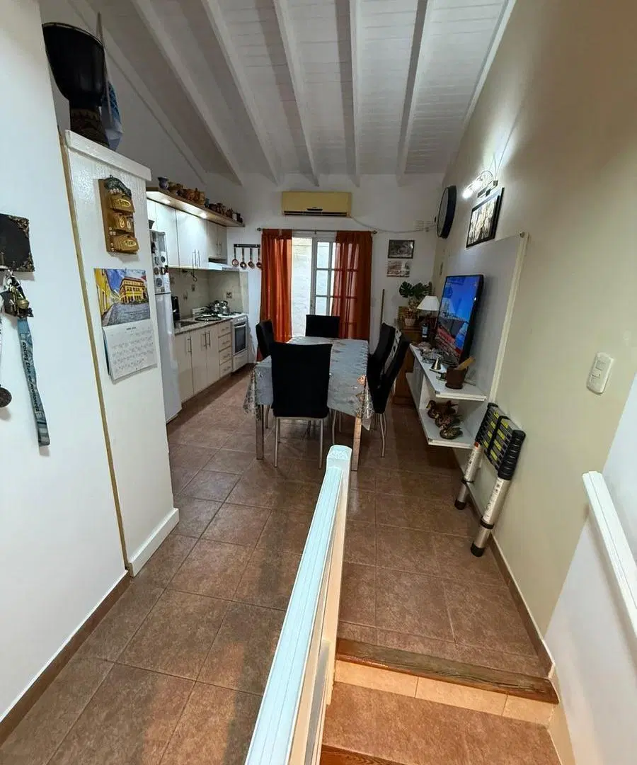 PH VENTA 2 AMBIENTES EN LEVALLE 1595 (BANFIELD) 2