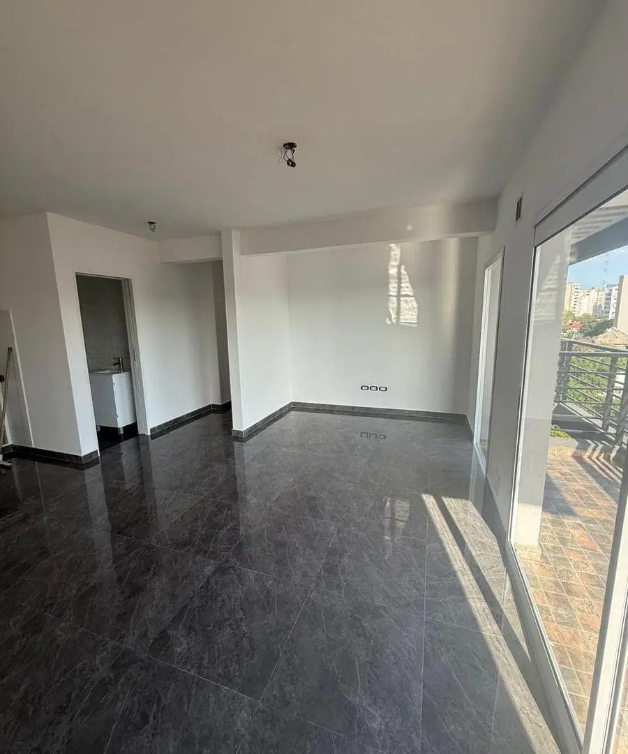 DEPARTAMENTO 3 AMB VENTA EN CARLOS CASARES 1637 C/COCHERA (LANUS OESTE) 1