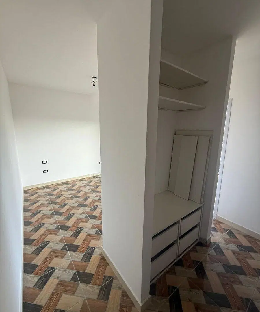 DEPARTAMENTO 3 AMB VENTA EN CARLOS CASARES 1637 C/COCHERA (LANUS OESTE) 3
