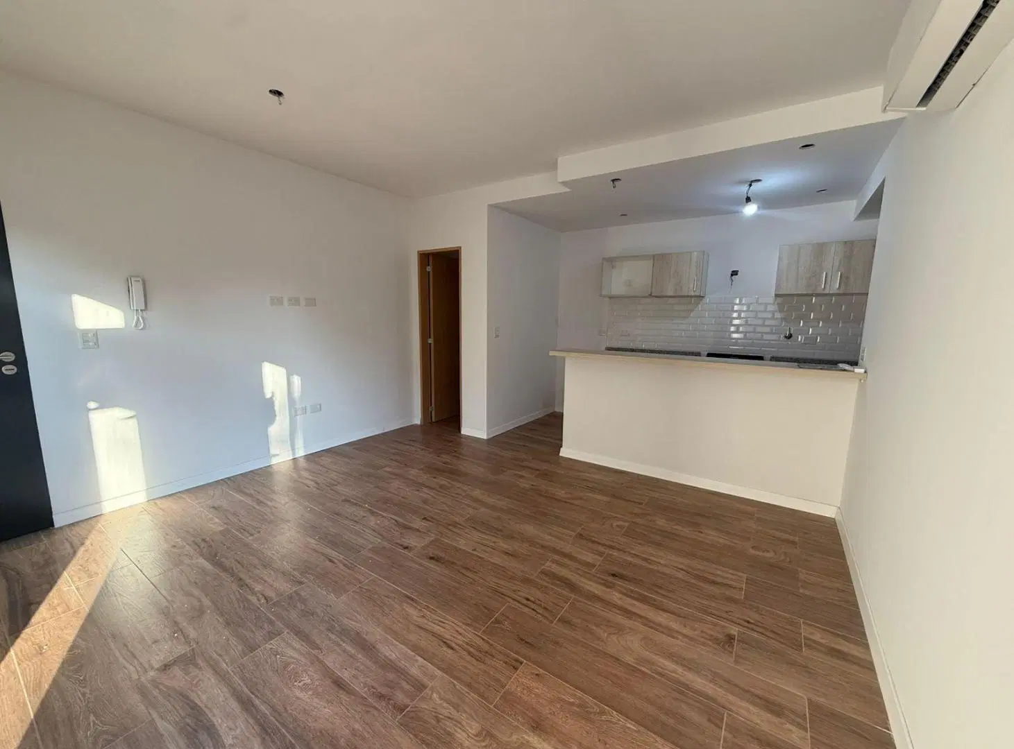 DEPARTAMENTO 2 AMBIENTES VENTA A ESTRENAR EN QUINTANA 532 (LANUS OESTE) C/COCHERA 5