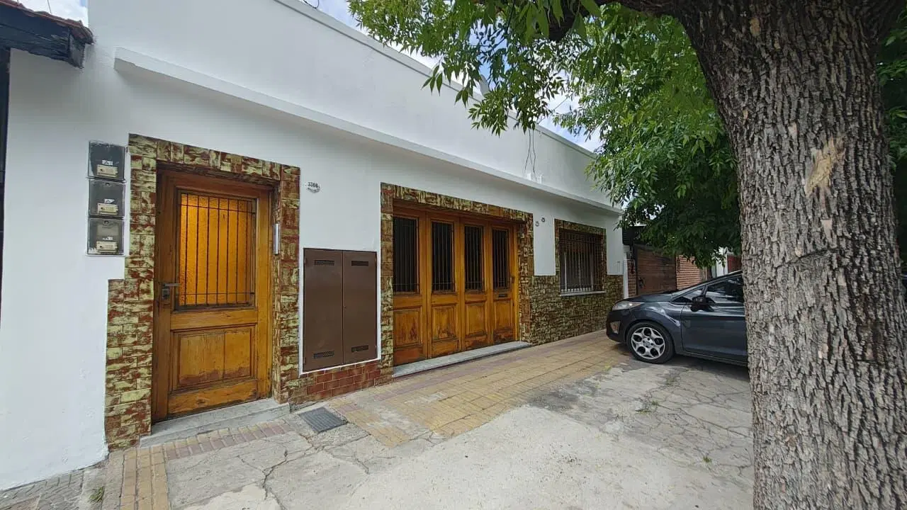 PH 2 AMBIENTES ALQUILER EN GONZALEZ BALCARCE 3366 (REMEDIOS DE ESCALADA) 1