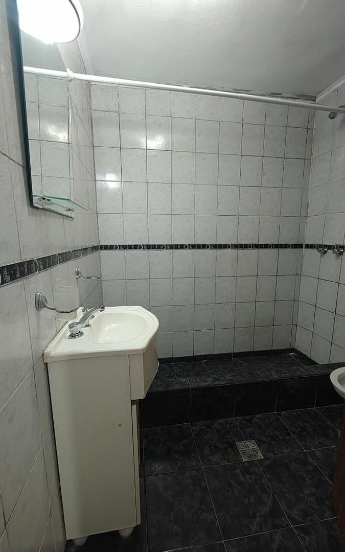 Foto de PH DE 2 AMB ALQUILER EN MAGALLANES 3568 (REMEDIOS DE ESCALADA), imagen 4
