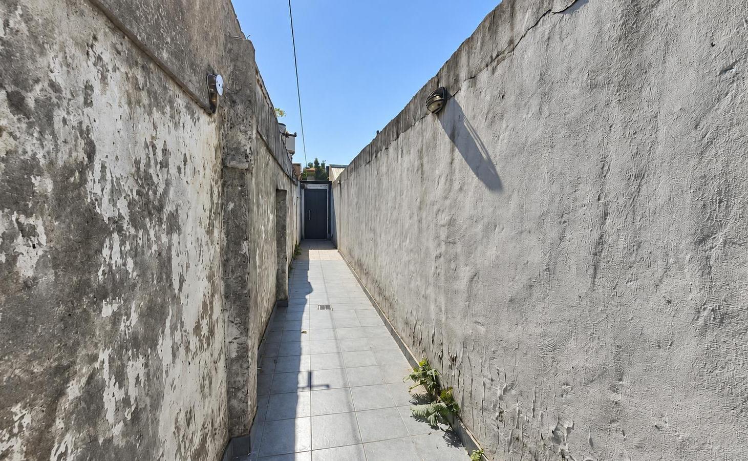 Foto de PH 2 AMBIENTES VENTA EN SAN VLADIMIRO 2547 (REMEDIOS DE ESCALADA), imagen 3