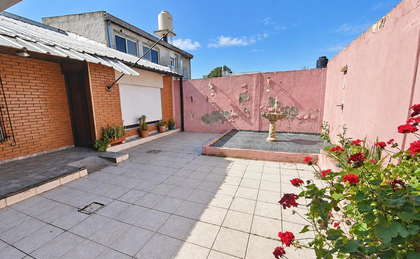 Foto de PH 2 AMBIENTES VENTA EN SAN VLADIMIRO 2547 (REMEDIOS DE ESCALADA), imagen 2