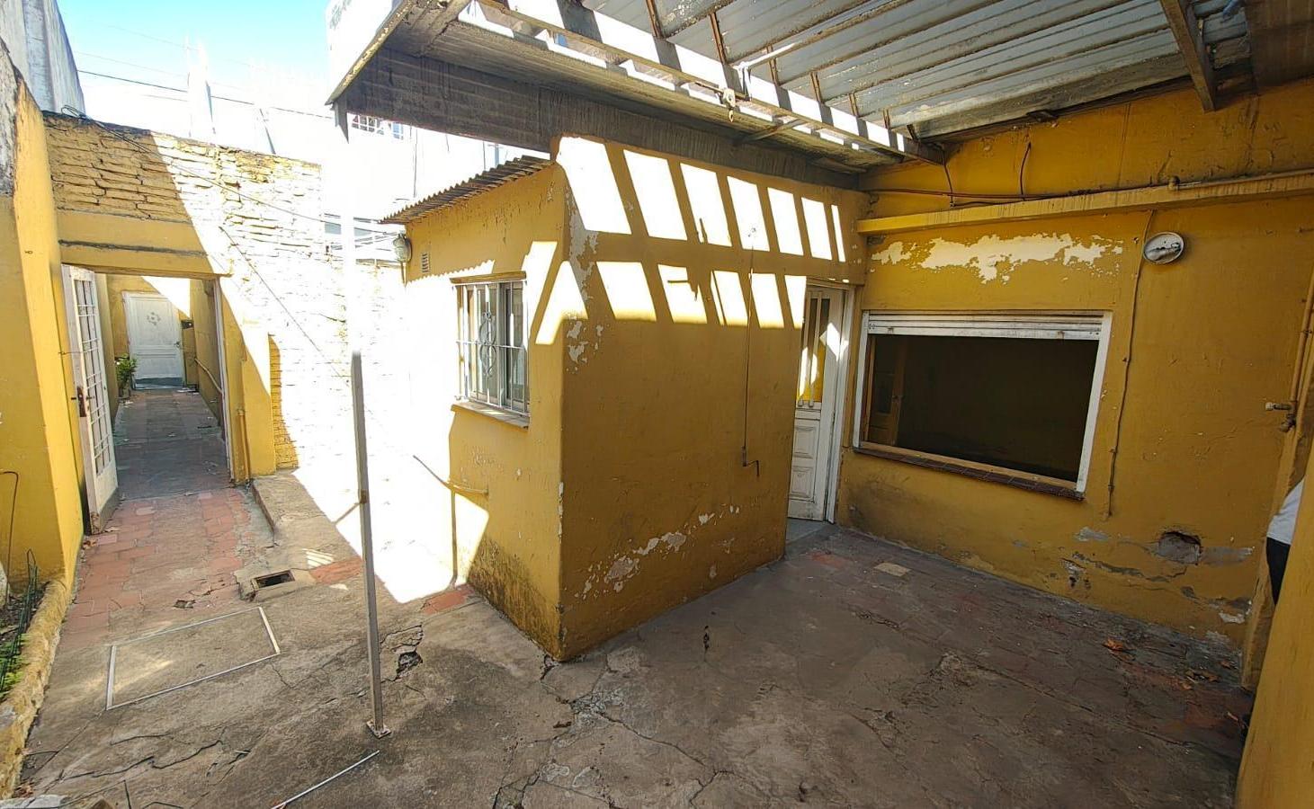 Foto de PH INTERNO 3 AMB VENTA EN Carlos Gardel 611 (LANUS OESTE), imagen 4