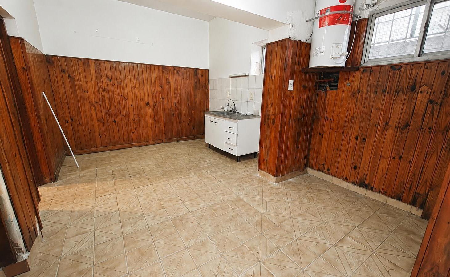 Foto de PH AL FRENTE 2 AMBIENTES VENTA EN LUIS VERNET 3553 (REMEDIOS DE, imagen 1