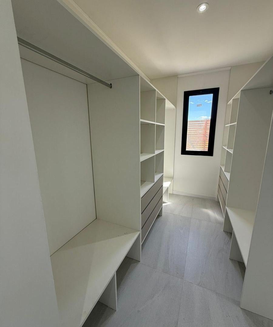 Foto de la propiedad en Casa 4 Ambientes Venta EN Lagos de Canning 1, Canning