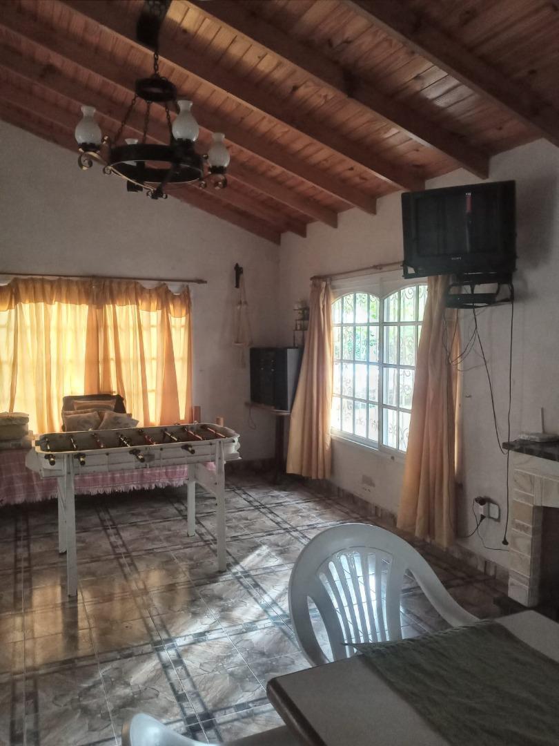 Foto de Casa quinta c/pileta, lote 41mts x 41mts en Laguna de Lobos, imagen 4