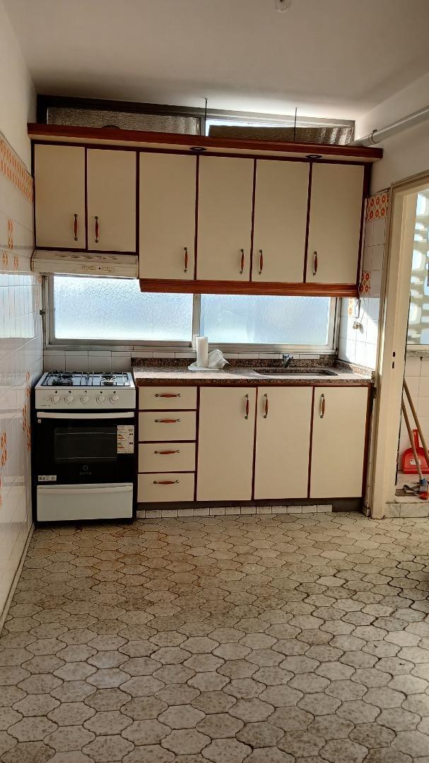 Foto de Se vende departamento, 3 ambientes,c/balcon, Flores Norte, imagen 3