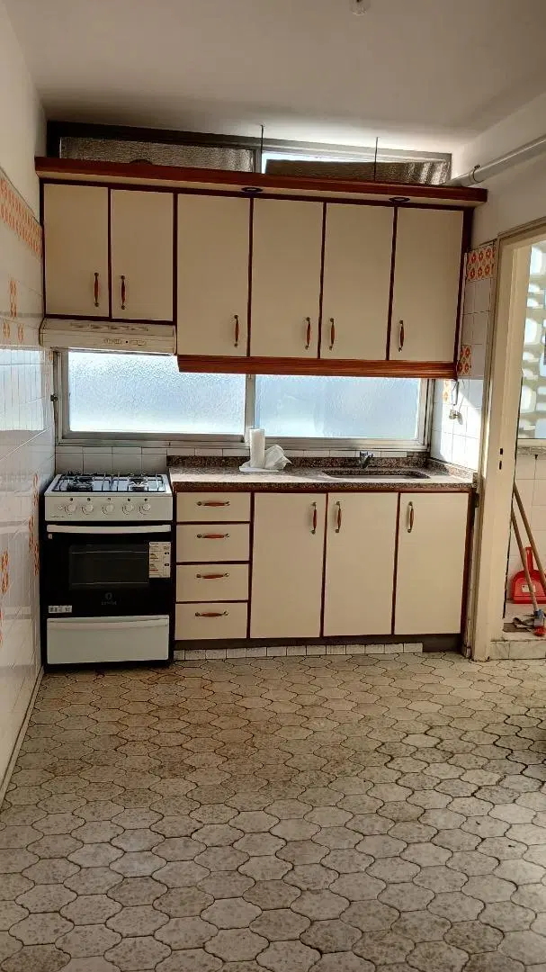 Se vende departamento, 3 ambientes,c/balcon, Flores Norte 3