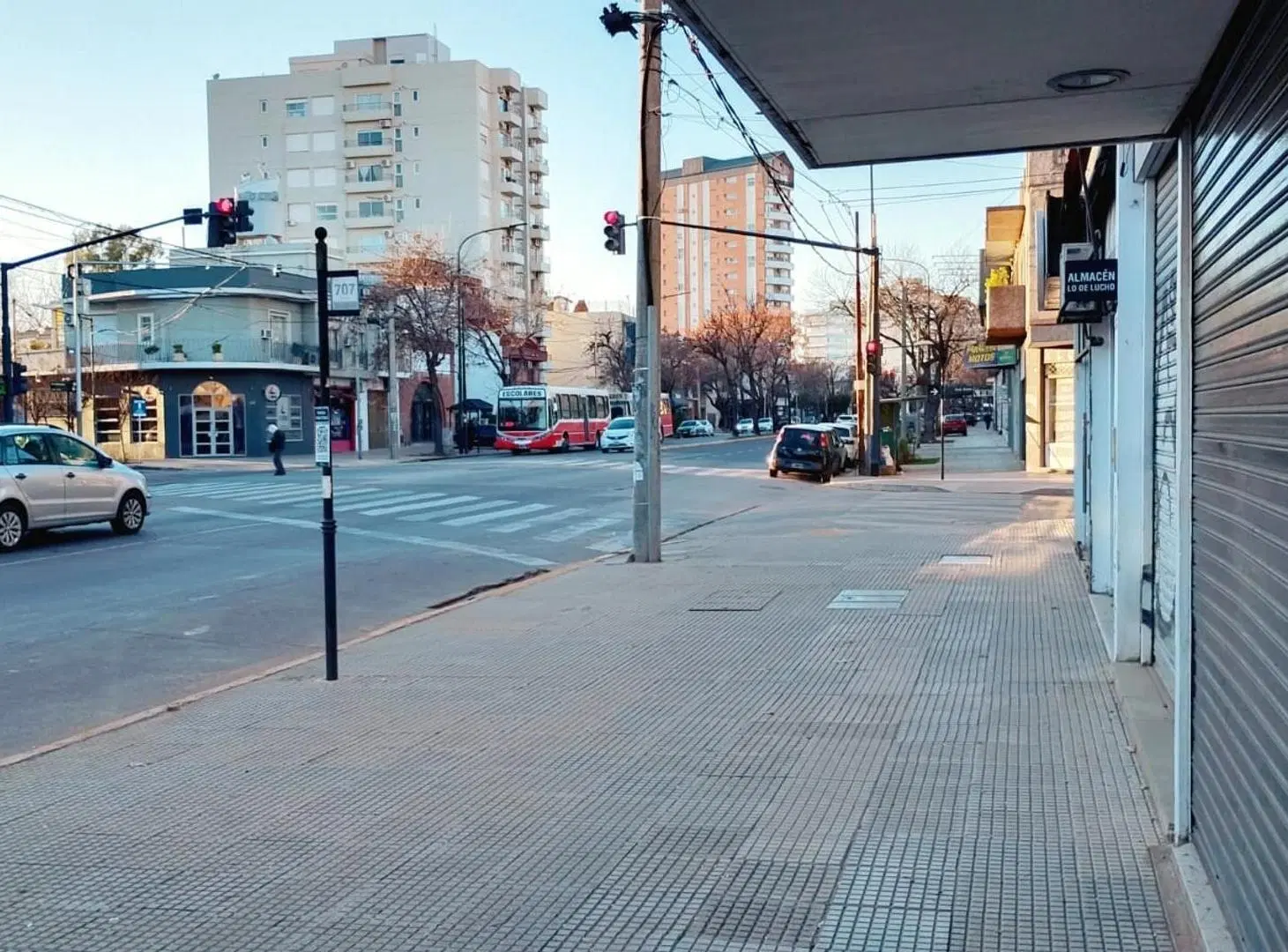 LOCAL COMERCIAL 2