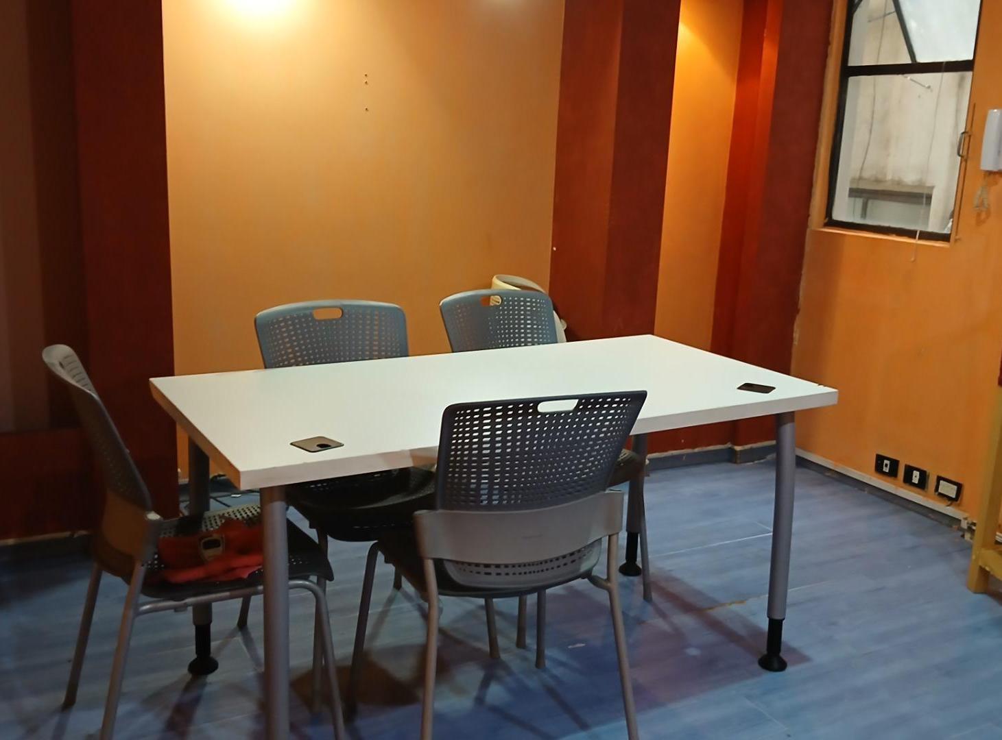 Foto de SE VENDE DEPARTAMENTO DE 2 AM Y 1/2 EN TRIBUNALES, CABA, imagen 2