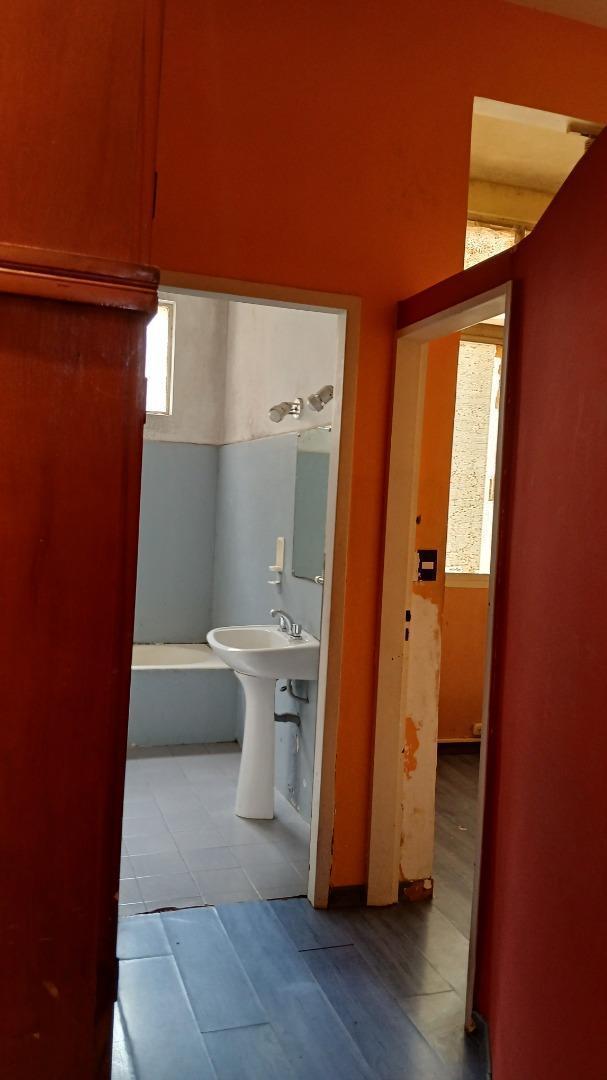 Foto de SE VENDE DEPARTAMENTO DE 2 AM Y 1/2 EN TRIBUNALES, CABA, imagen 5