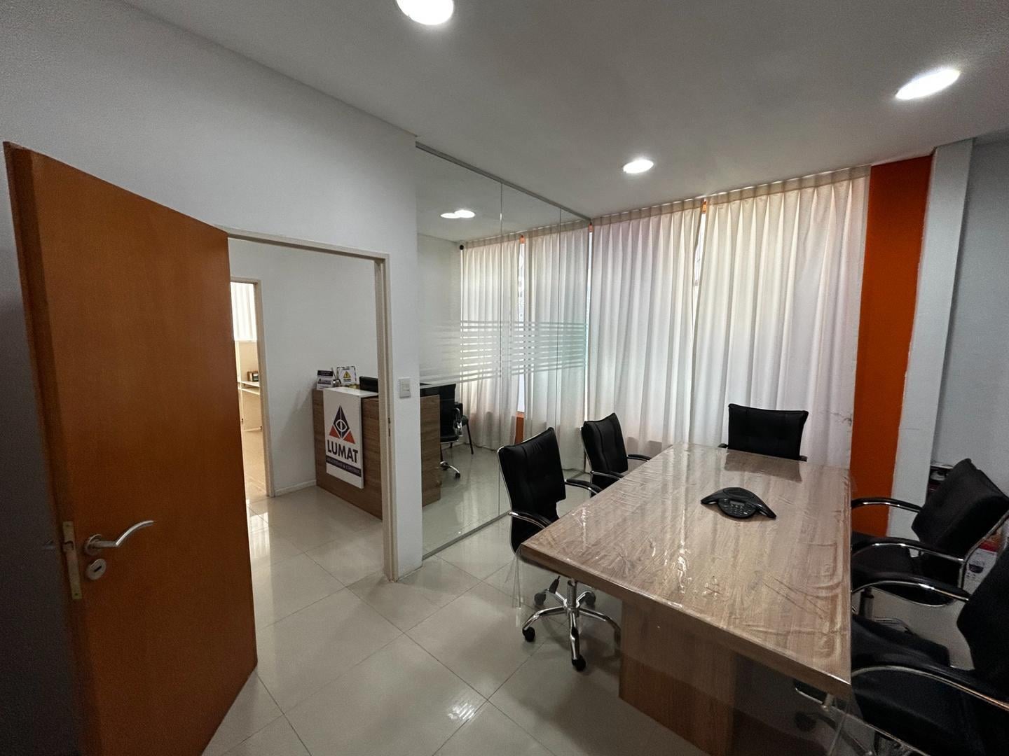 Foto de Oficina Esq. Av. Maipú y Debenedetti., imagen 5