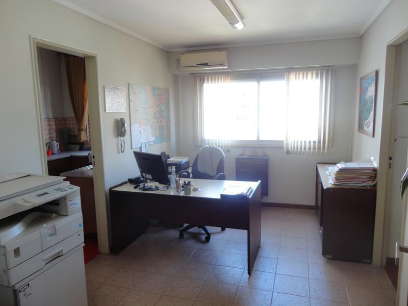 Retasado - Maipú 400 2 Pisos 240 m Ideal Para Oficinas! 2