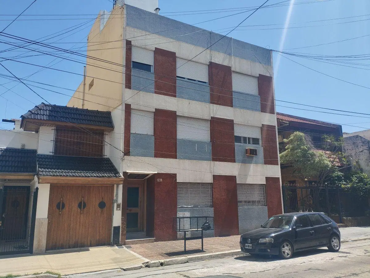 Departamento 2 ambientes con dependencia – Iriarte 70 - Avellaneda 4