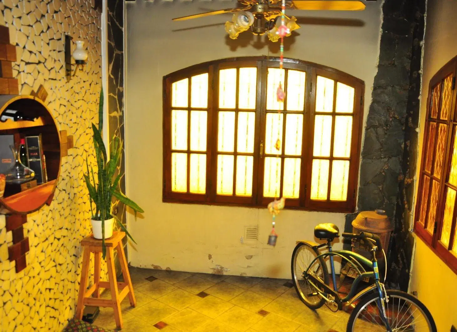 Casa 4 ambientes con gran patio y garage en Venta en Banfield Oeste 5