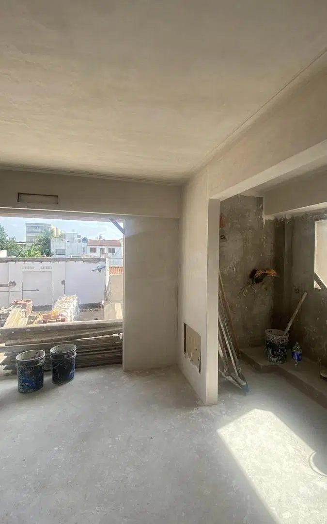 Departamento 3 ambientes con cochera en venta en Banfield Este 3