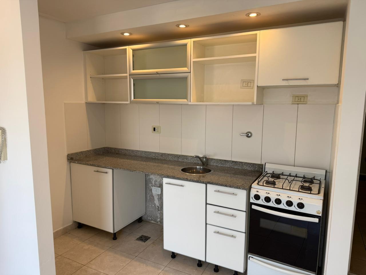 Foto de Venta Departamento 2 ambientes en Remedios de Escalada, imagen 1