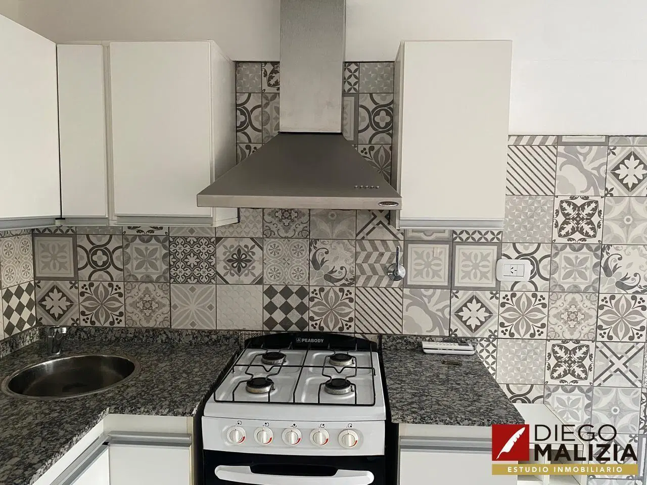 Venta departamento 2 ambientes con cochera, terraza propia, Lomas de Zamora. 3