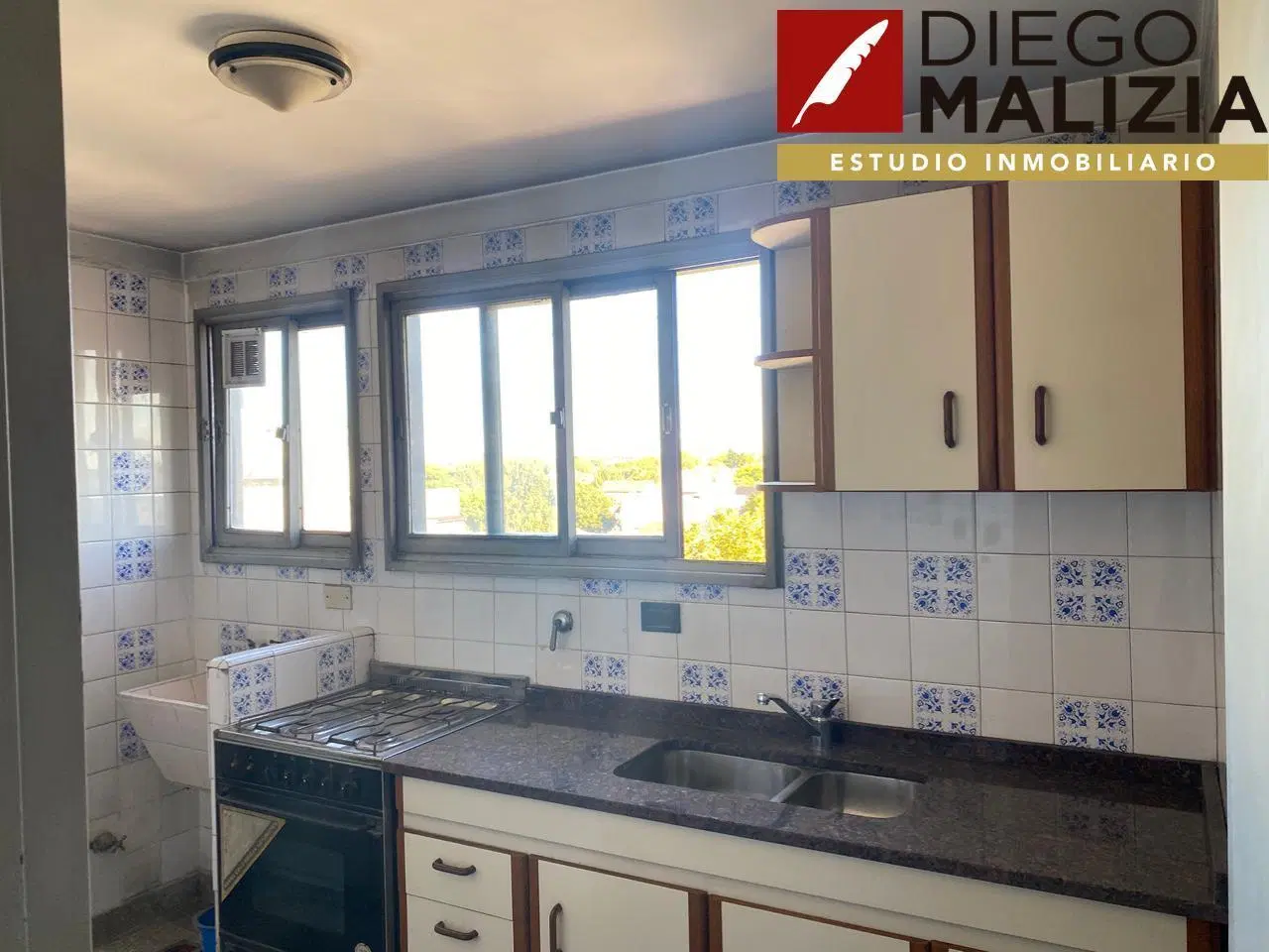 Venta Departamento 2 ambientes en Banfield 3