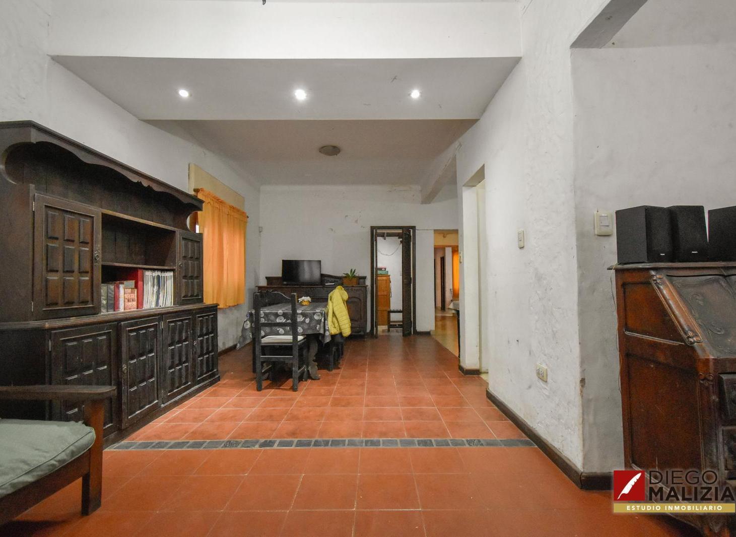 Foto de Venta Chalet 4 ambientes en Banfield, imagen 3