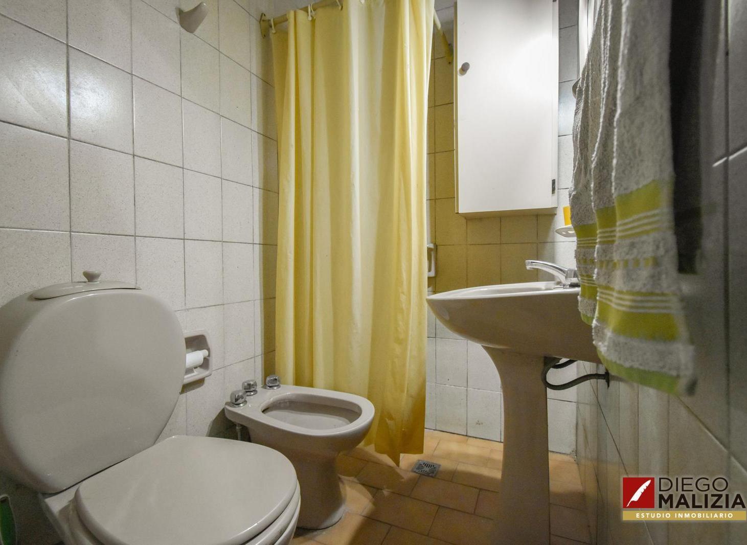 Foto de Venta Chalet 4 ambientes en Banfield, imagen 5