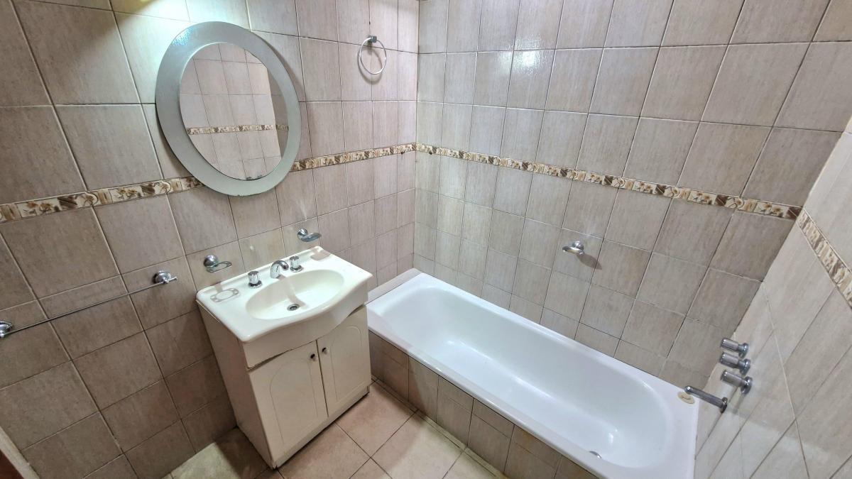 Foto de Venta departamento 3 ambientes en R. de Escalada con terraza propia, imagen 5