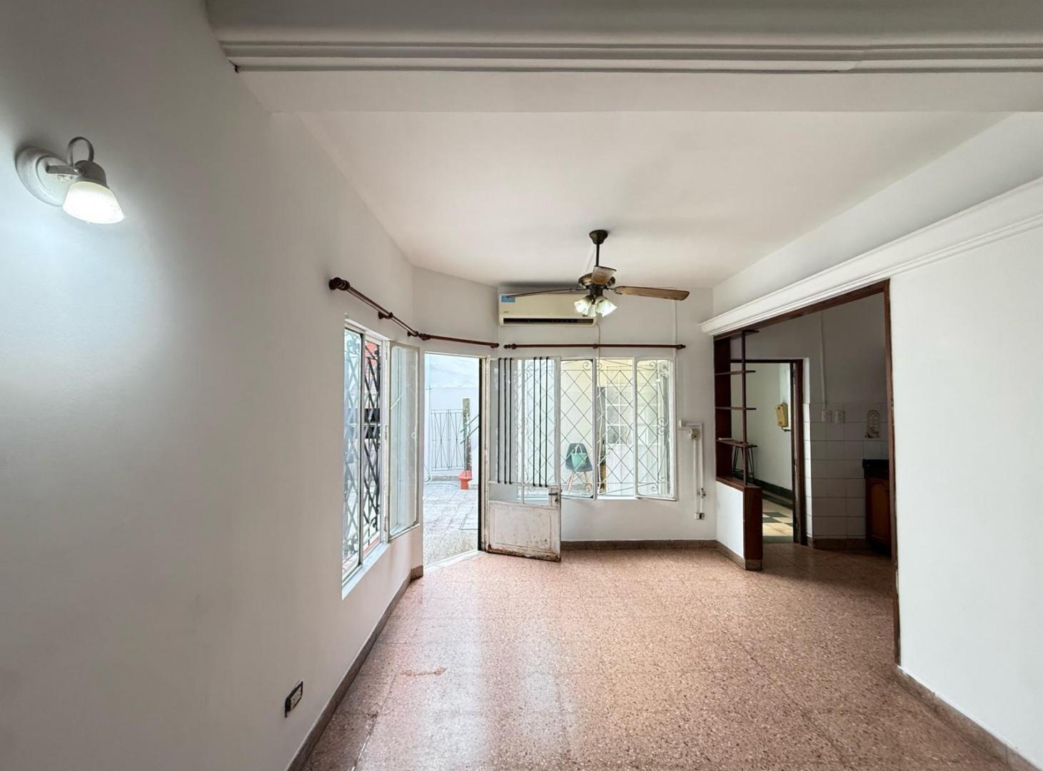 Foto de Alquiler de casa 3 ambientes en Banfield, imagen 3