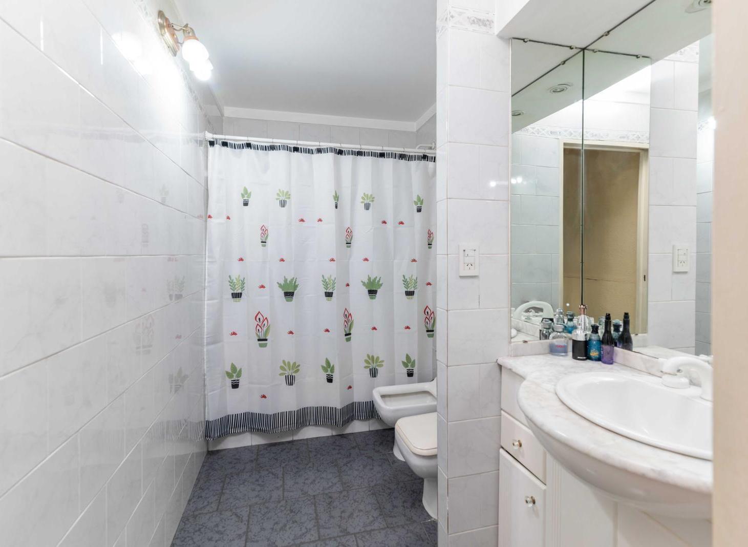 Foto de Venta de casa 4 ambientes en Temperley con gran parque, imagen 4