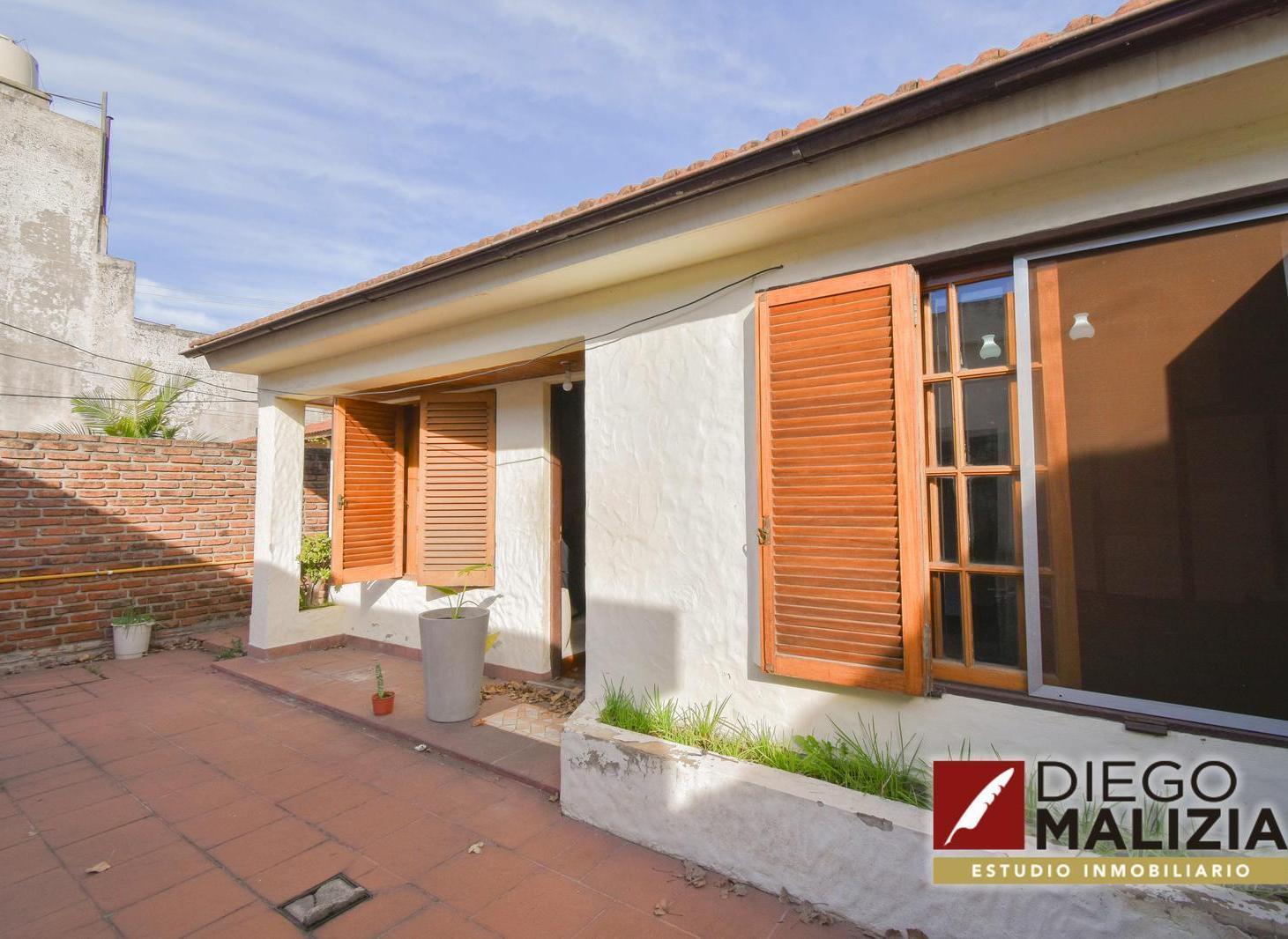 Foto de Venta Casa 4 ambientes en Banfield con Jardín y Local comercial, imagen 4
