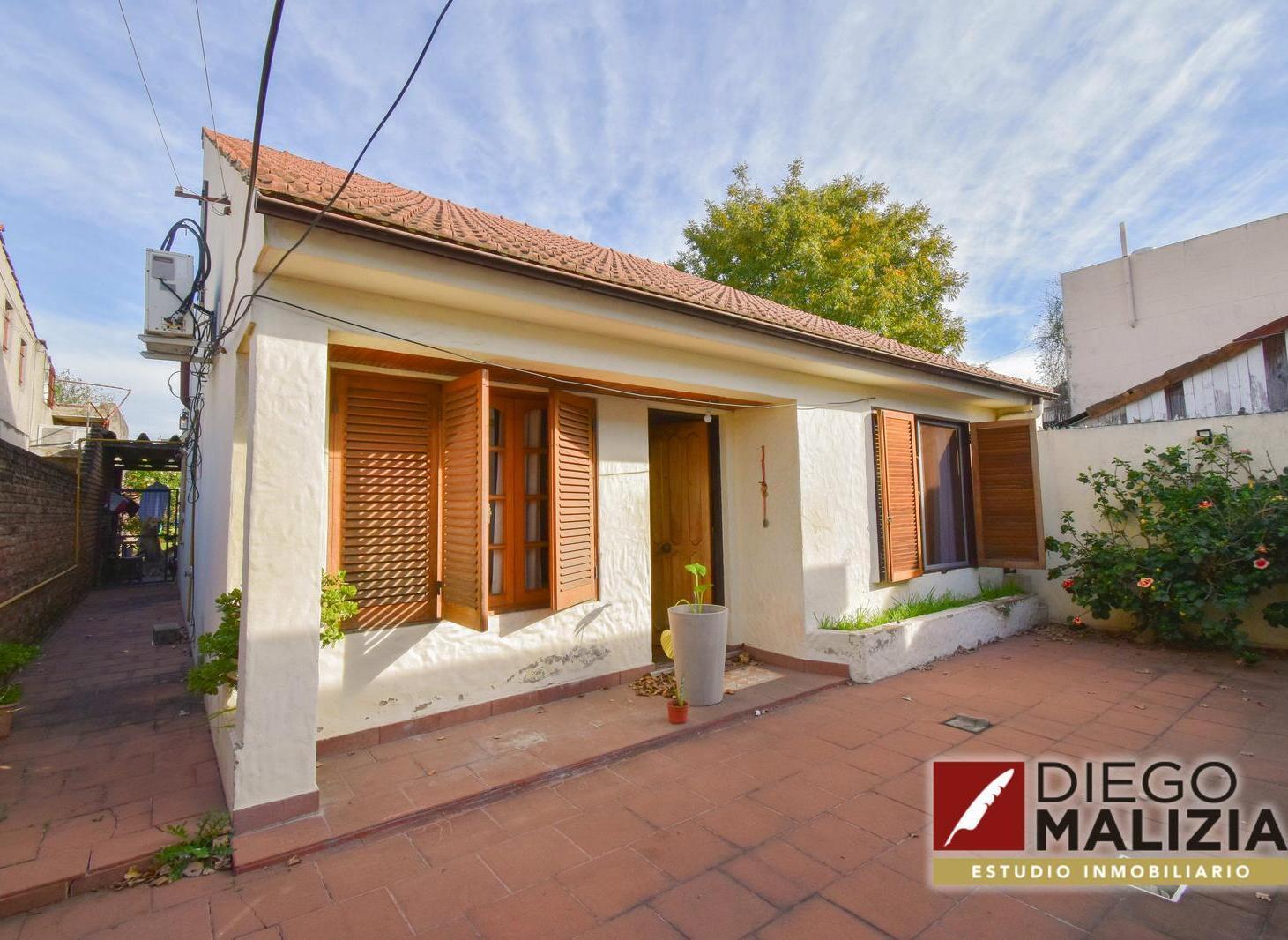 Foto de Venta Casa 4 ambientes en Banfield con Jardín y Local comercial, imagen 5